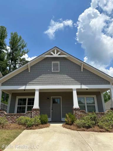 Main picture of 4002 Valley Mnr