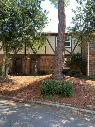 Main picture of 8823 Hunter Ridge Dr