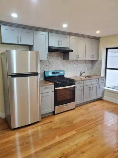 Main picture of 209 Thomas S Boyland St