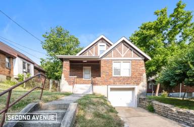 Main picture of 1115 Woodlawn Ave