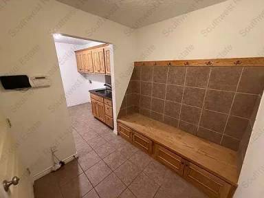 Main picture of 424 Adkins Ct