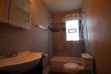 Main picture of 1461 N Grant Ave