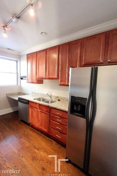 Main picture of 1849-51 W Cornelia Ave & 3449-55 N Wolcott Ave Apartments