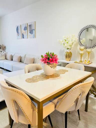 Main picture of 382 Montecito Way