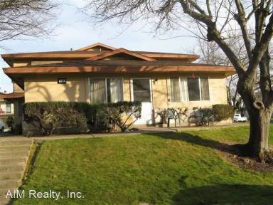 Main picture of 287 Sharp Cir