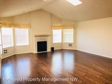 Main picture of 5801 200th St SW