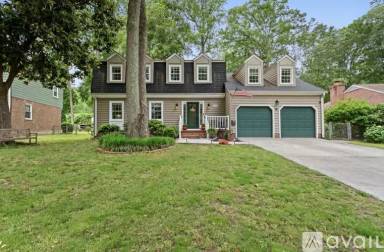 Main picture of 875 Loraine Dr