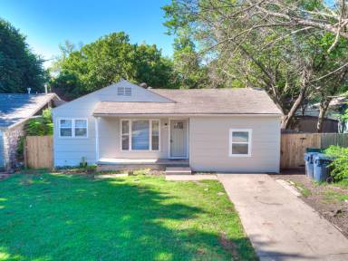 Main picture of 2416 NW 42nd St