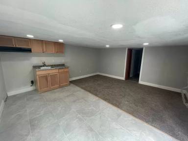 Main picture of 10403 Ray St