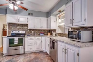 Main picture of 5180 Mason Rd