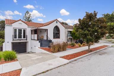 Main picture of 240 Elder Ave