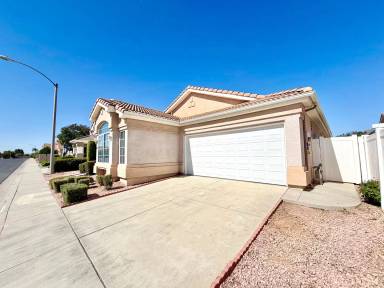 Main picture of 26805 China Dr
