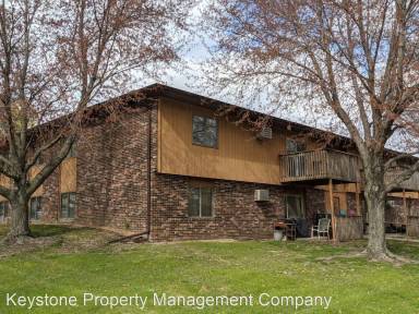 Main picture of 3414 E Court St