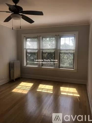 Main picture of 2450 W Wilson Ave