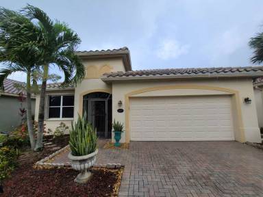 Main picture of 21687 Belvedere Ln
