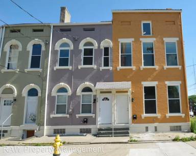 Main picture of 810 Poplar St