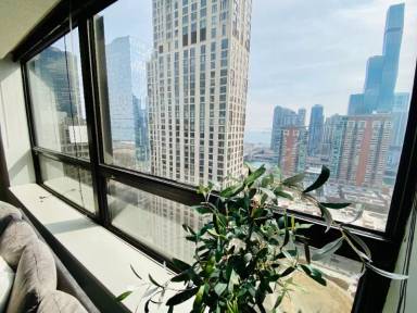 Main picture of Lake Shore Plaza