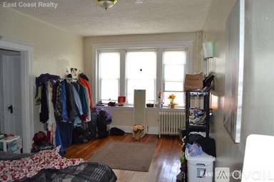 Main picture of 228 Kelton St