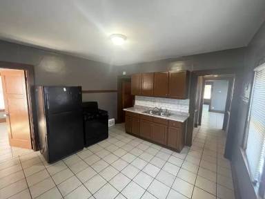 Main picture of 2751 N 45th St