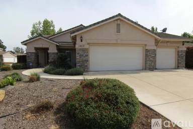 Main picture of 1013 Running Stag Way