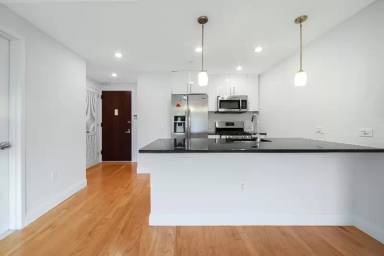Main picture of 1705 Park Ave