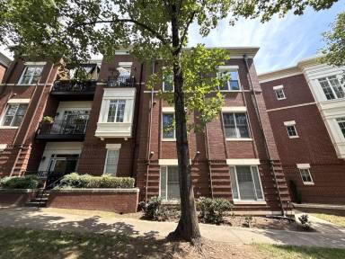 Main picture of 709 Garden District Dr
