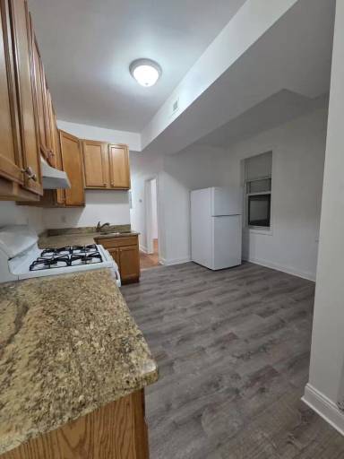 Main picture of 136 Chestnut St