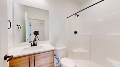 Main picture of 1136 W 250 S