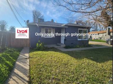 Main picture of 708 Poplar Ave