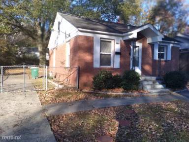 Main picture of 2700 Boulevard Ave