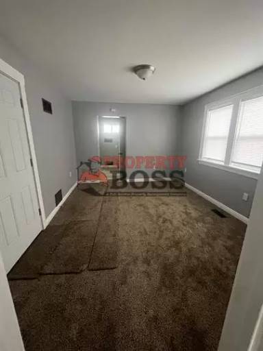 Main picture of 15 Rimbach St