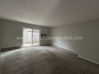 Main picture of 28155 Center St