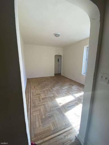 Main picture of 1512 Leland Ave