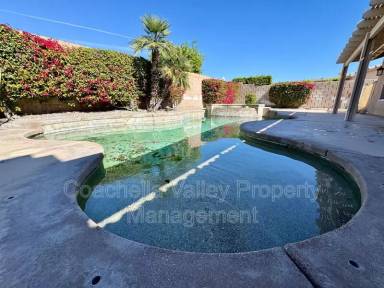 Main picture of 81284 Avenida Alamitos