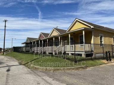 Main picture of 327 Lema Pl