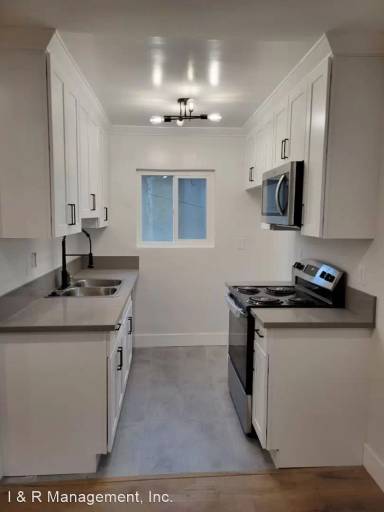 Main picture of 6655 Wilkinson Ave