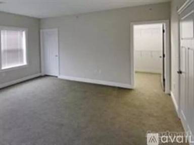 Main picture of 244 Washington St