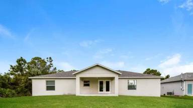 Main picture of 6262 Magee St