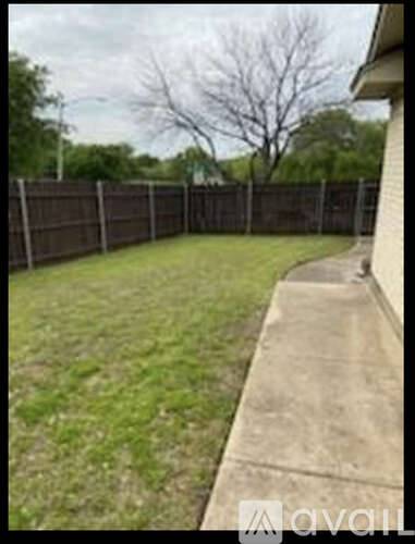 Main picture of 2711 Woodmont Trl