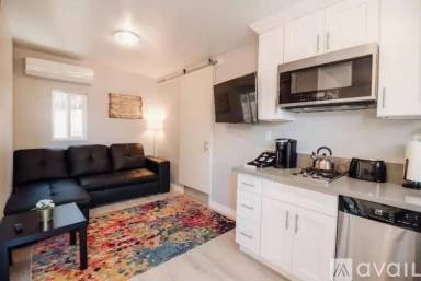 Main picture of 5509 Cartwright Ave