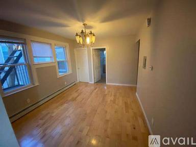 Main picture of 99 Alexander St