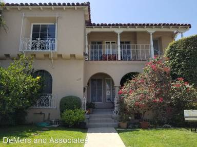 Main picture of 1125 S Oakhurst Dr