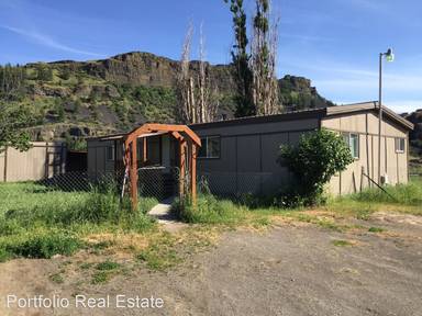 Main picture of 21837 Section Pl NE