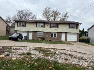 Main picture of 3703 Kalamazoo Ave SE