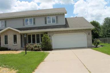 Main picture of 5699 Wilshire Dr