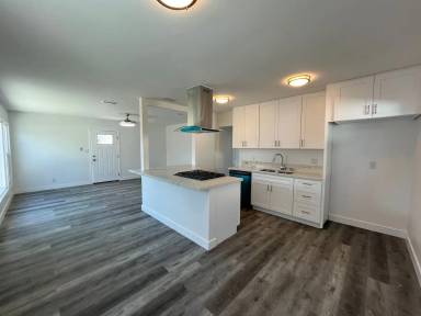 Main picture of 829 S Claudina St