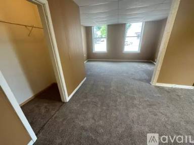 Main picture of 318 Hancock St