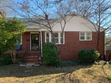 Main picture of 2 Ridgecrest Dr