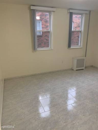 Main picture of 7224 73rd St