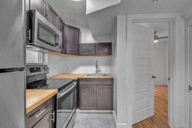 Main picture of 2714 Jefferson Street - 103